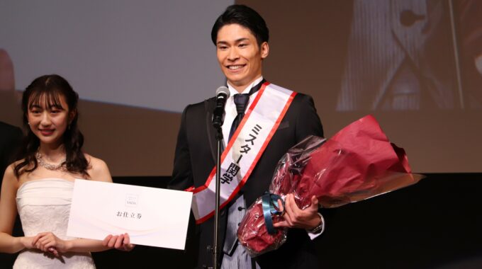 足達健太（商学部3年）