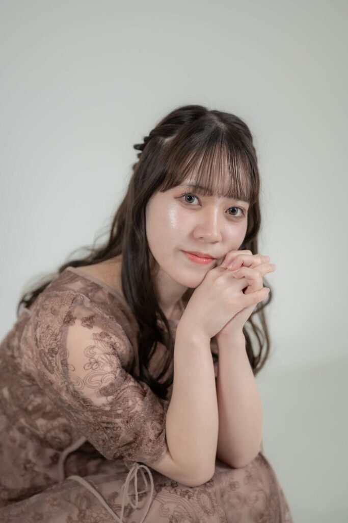 足立美月